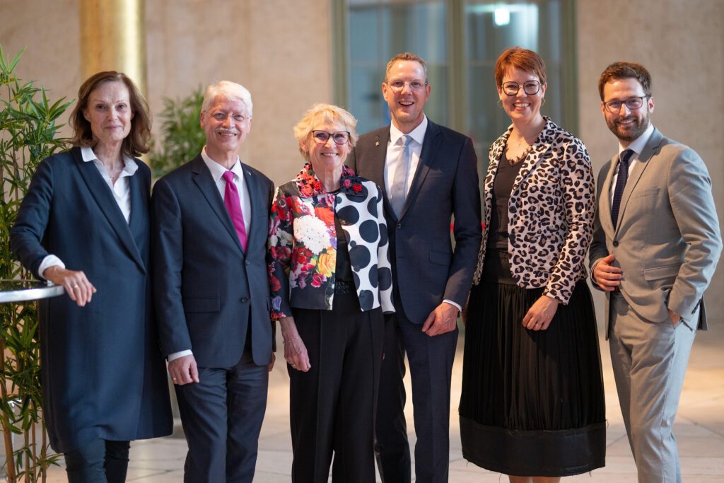 Mehr über den Artikel erfahren Drei Kompositionen für LJJO-Jubiläum gestiftet